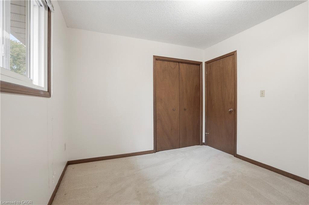 84 Larchwood Circle Property Photo 17