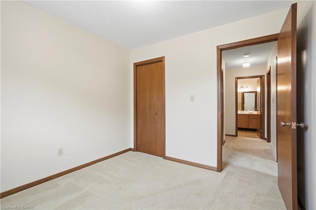 84 Larchwood Circle Property Photo 18