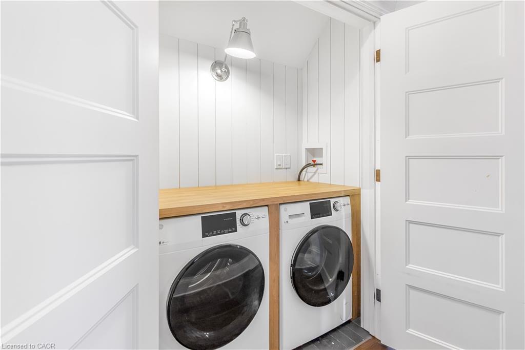 17 Gerrard Street Property Photo 17