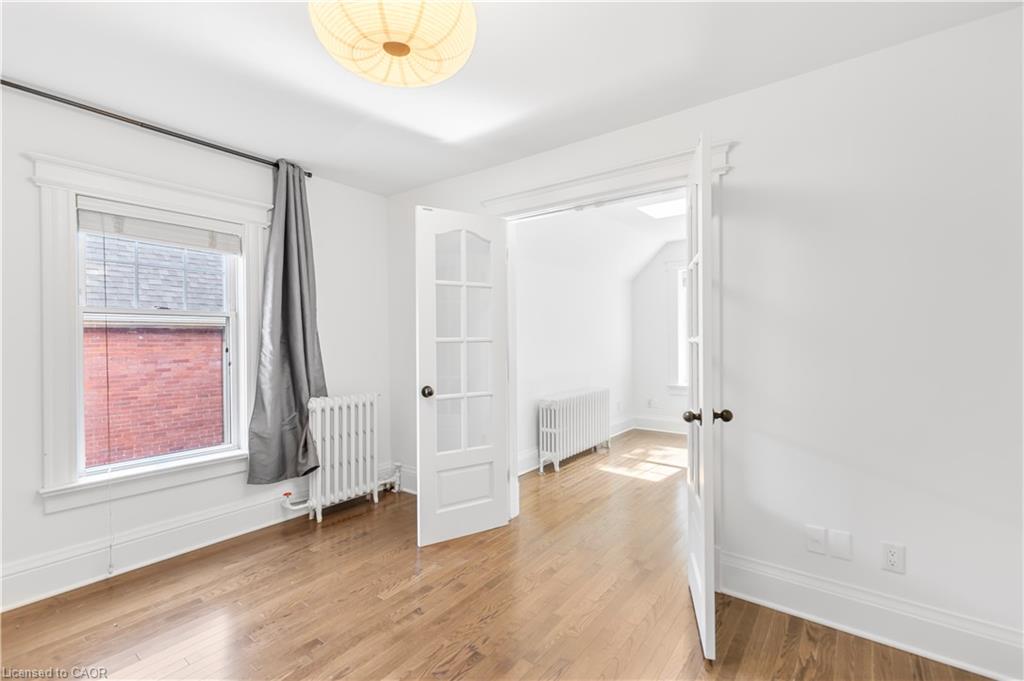 17 Gerrard Street Property Photo 22