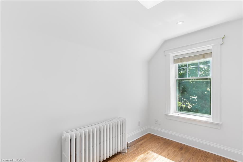 17 Gerrard Street Property Photo 25