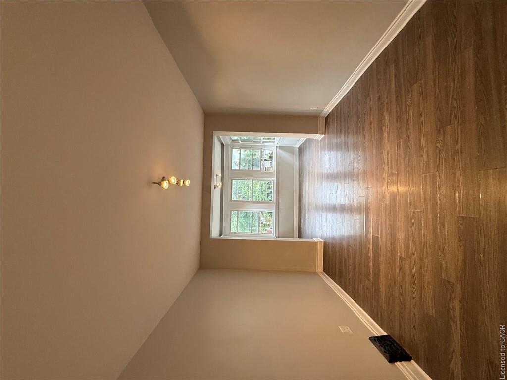 2-21 Gage Avenue S Property Photo 6