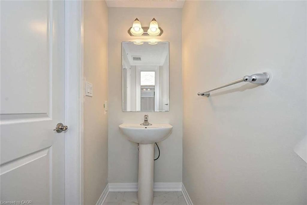 79-25 Isherwood Avenue Property Photo 7