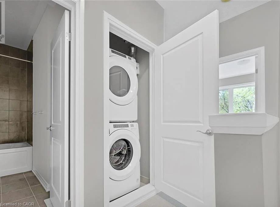 79-25 Isherwood Avenue Property Photo 11