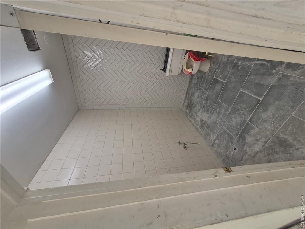 363 Grays Road Property Photo 4