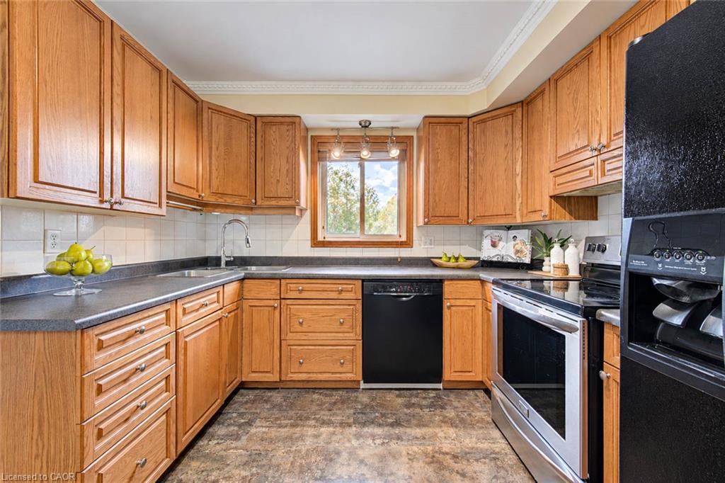 63 Winding Way Property Photo 14