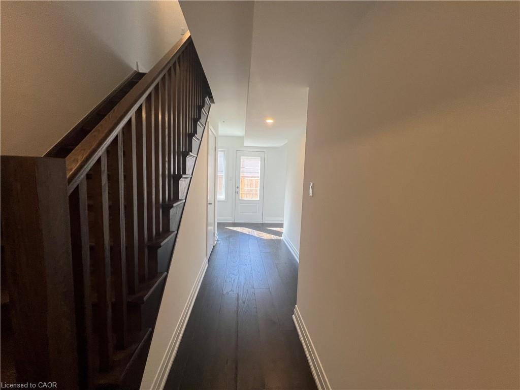 7-258 Hespeler Road Property Photo 3