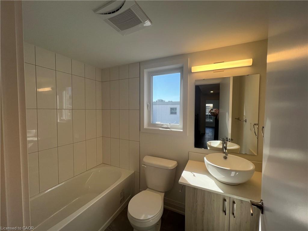7-258 Hespeler Road Property Photo 12