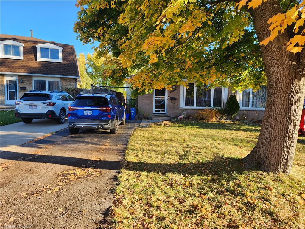 16 Glebe Court Property Photo 1