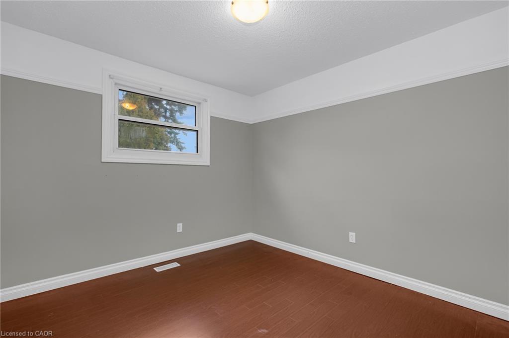 16 Glebe Court Property Photo 9