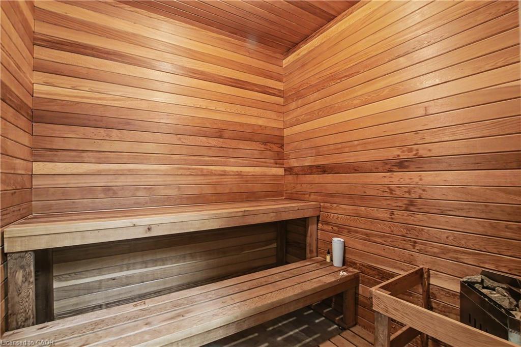 207-20 Ellen Street E Property Photo 27