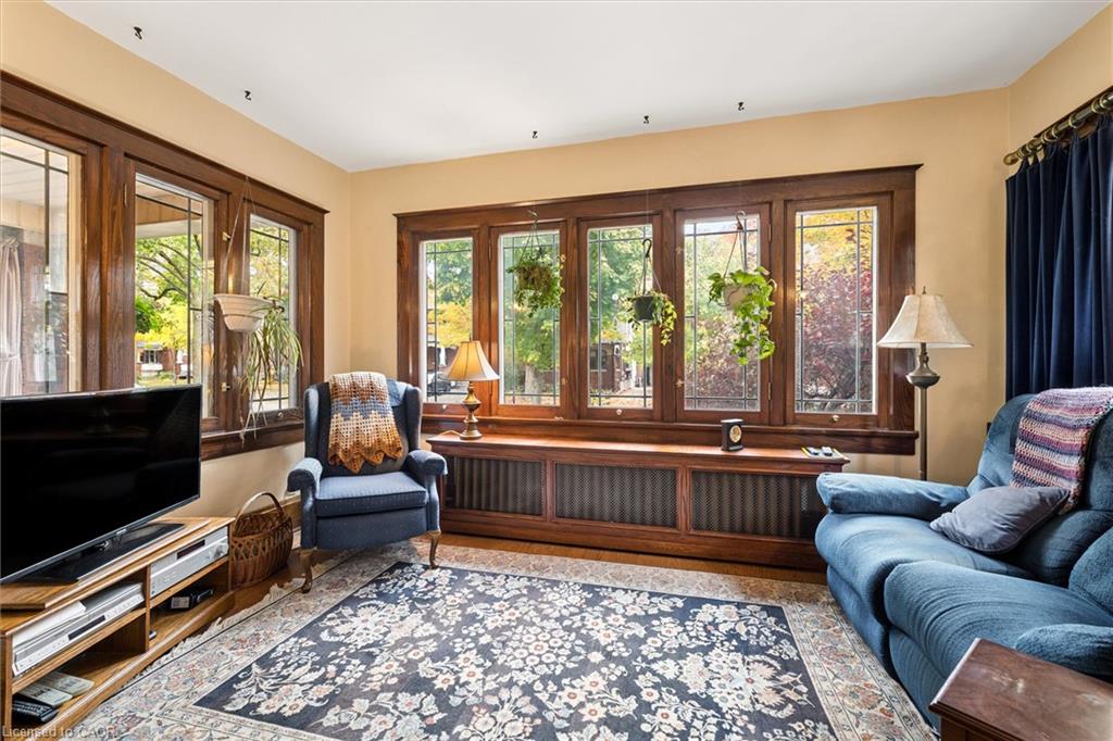 62 Heins Avenue Property Photo 7