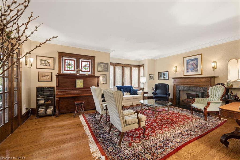 62 Heins Avenue Property Photo 8