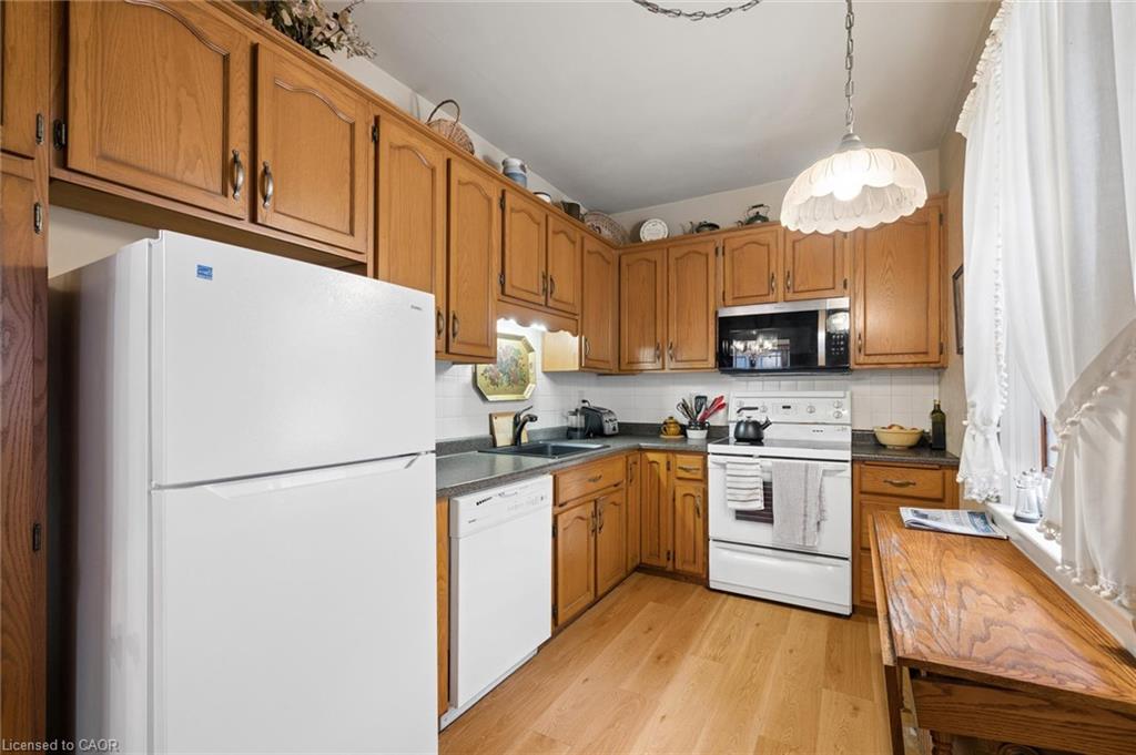 62 Heins Avenue Property Photo 13