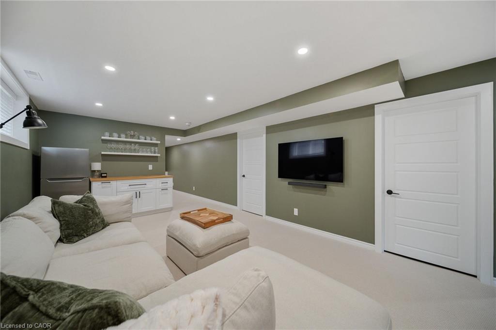 4 Basswood Road Property Photo 33