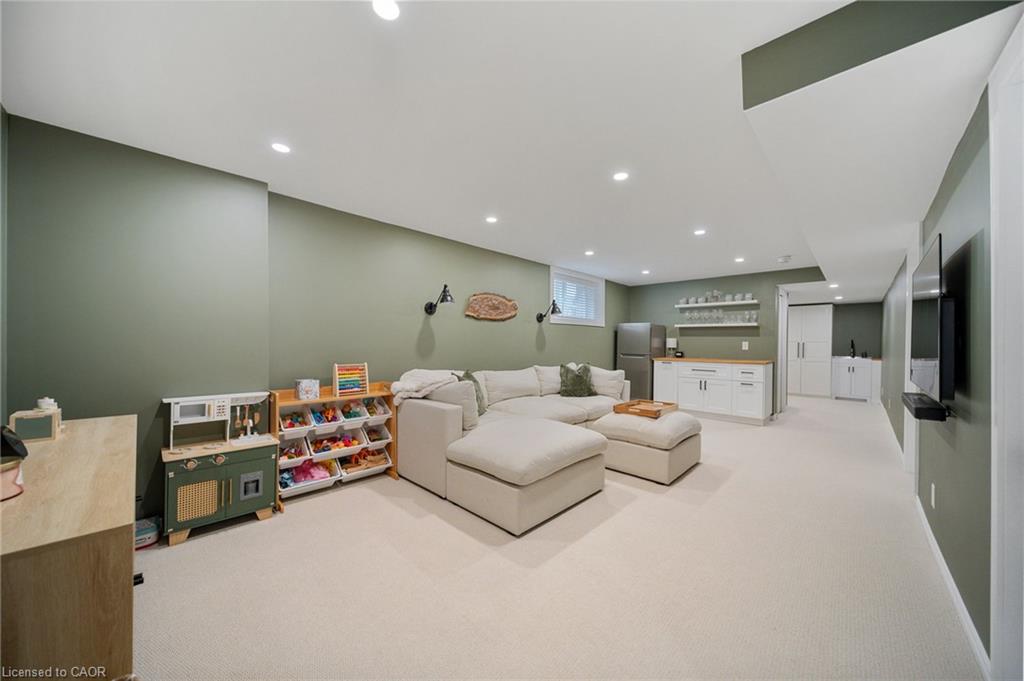 4 Basswood Road Property Photo 35