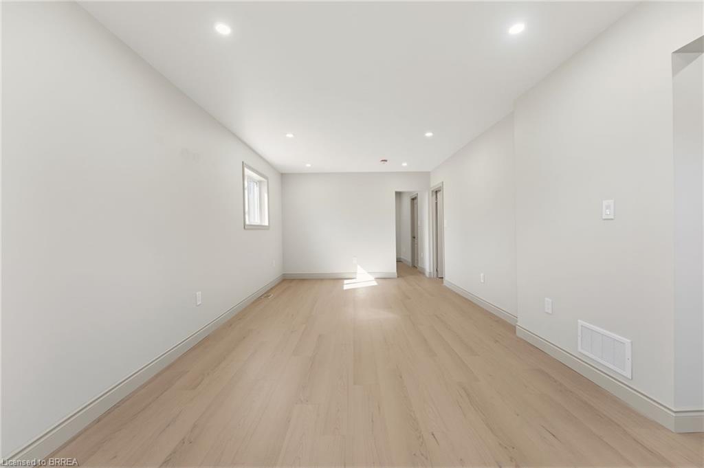 14 Bond Street Property Photo 6
