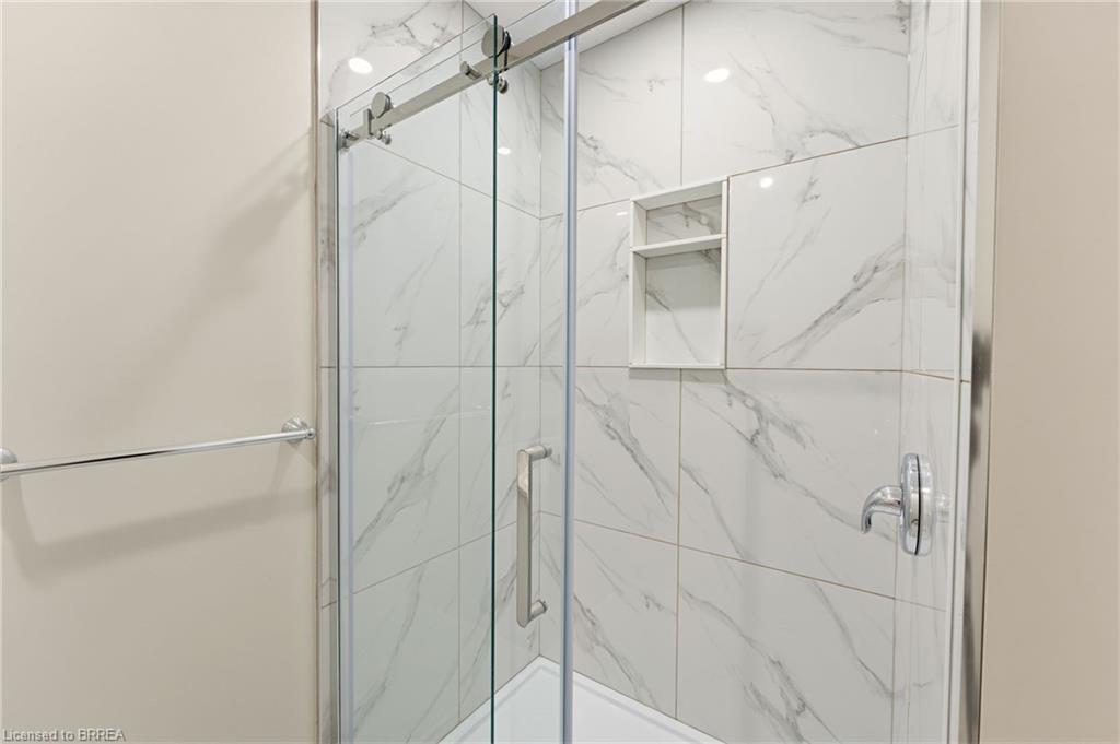 14 Bond Street Property Photo 11