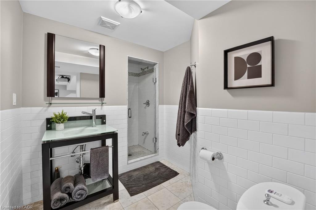 2243 Woodcrest Drive Property Photo 42