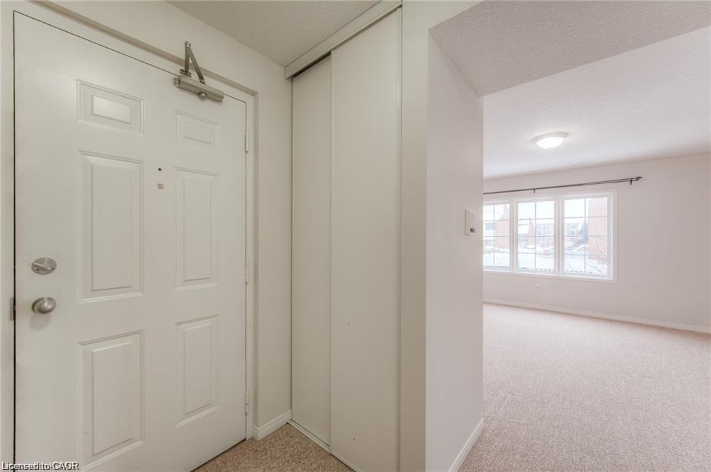 A7-12 Holborn Drive Property Photo 2