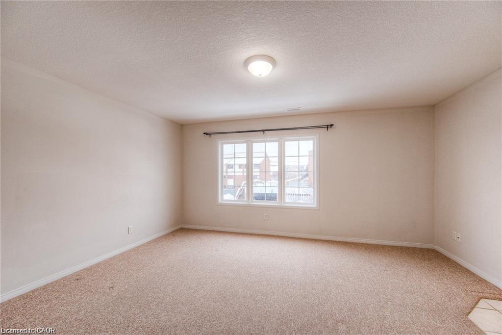 A7-12 Holborn Drive Property Photo 5