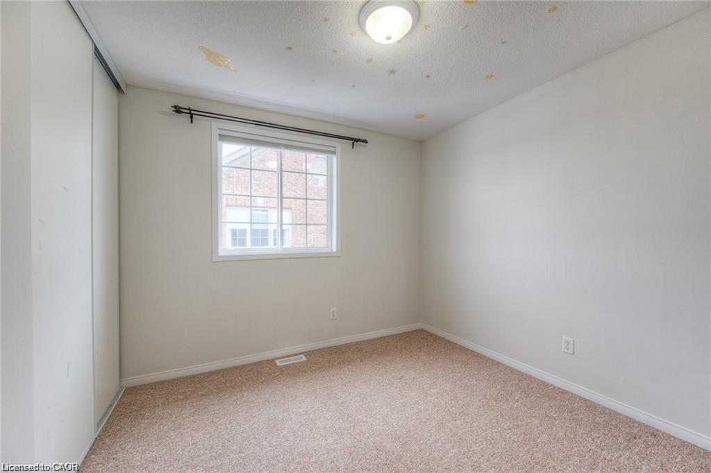 A7-12 Holborn Drive Property Photo 25