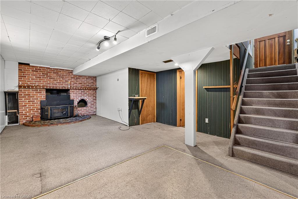 136 Dover Street Property Photo 4