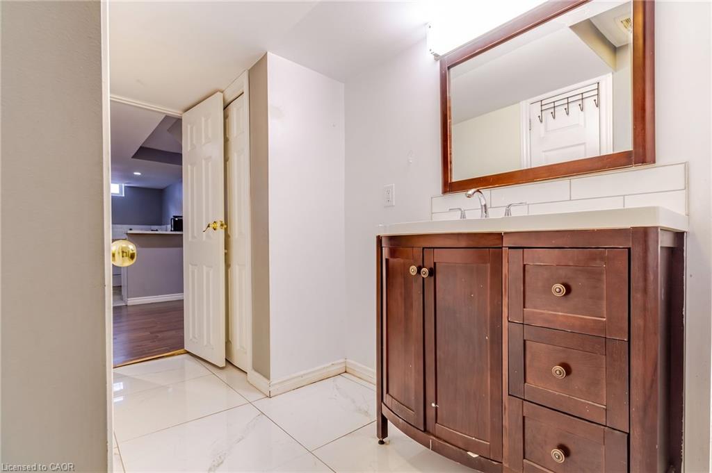 960 Stone Church Road E Property Photo 8