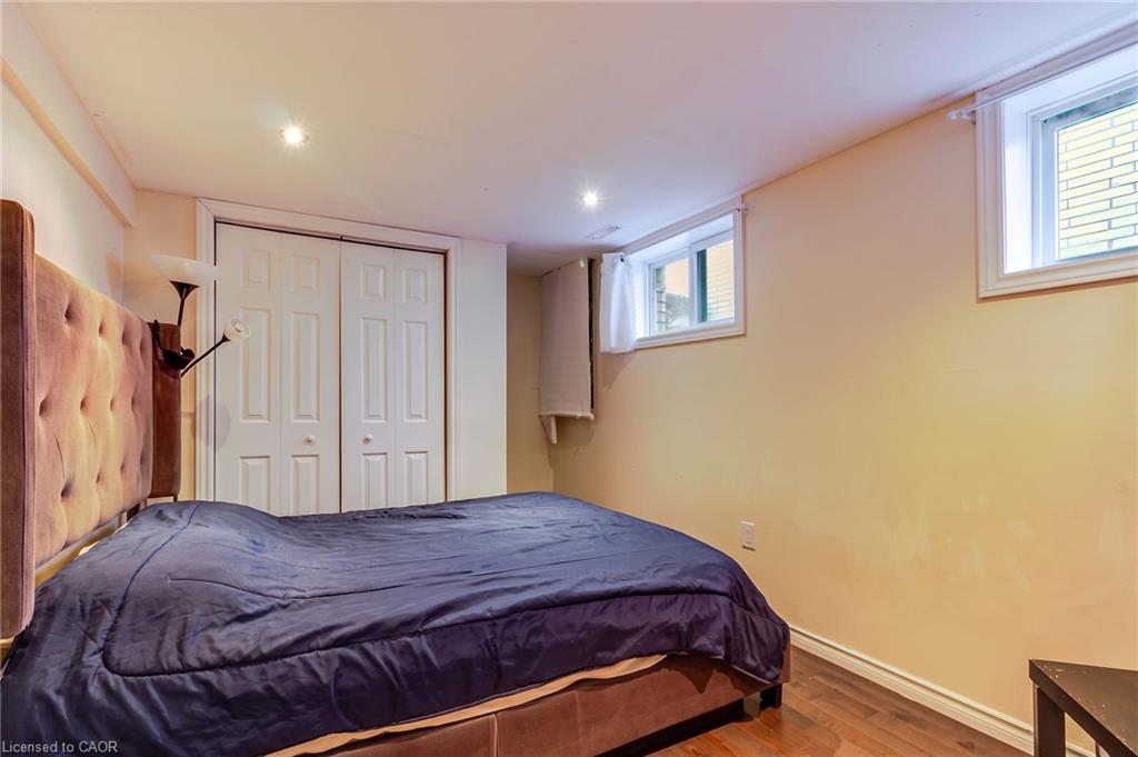 960 Stone Church Road E Property Photo 14