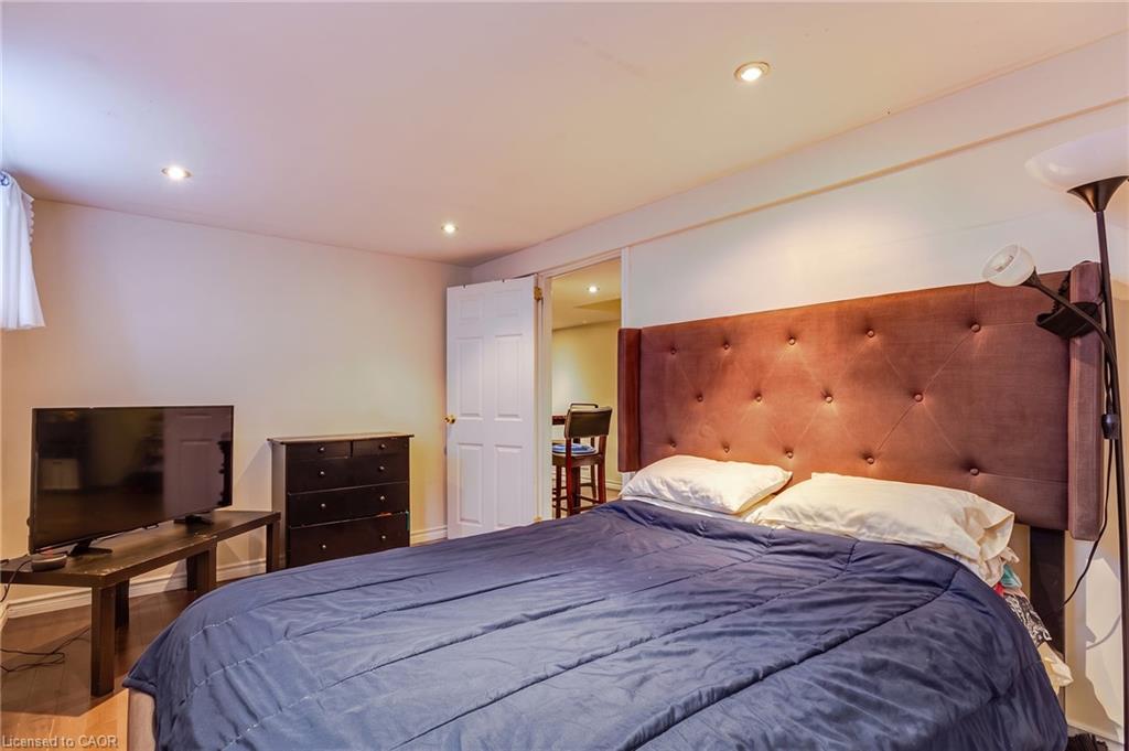 960 Stone Church Road E Property Photo 15