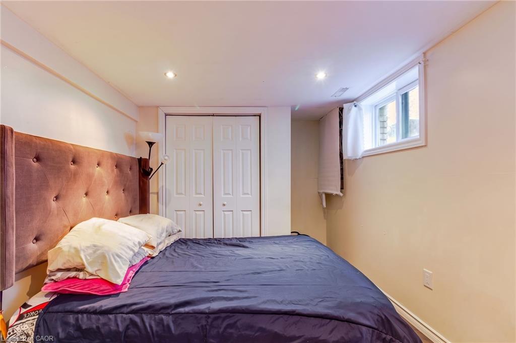 960 Stone Church Road E Property Photo 16