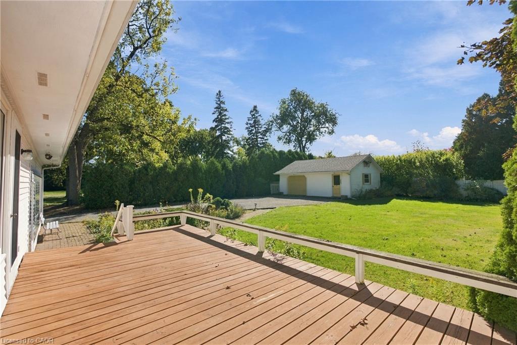 478 Johnson Street Property Photo 6