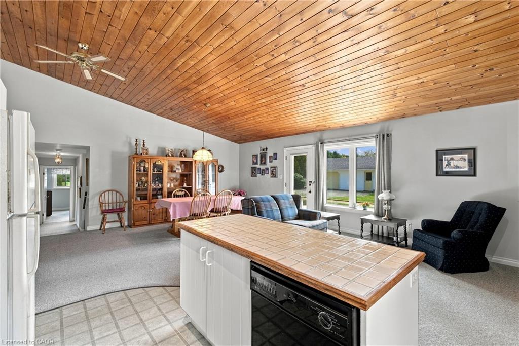 478 Johnson Street Property Photo 16