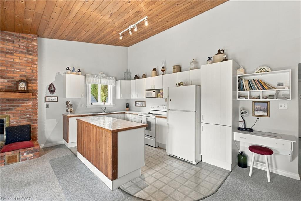 478 Johnson Street Property Photo 21