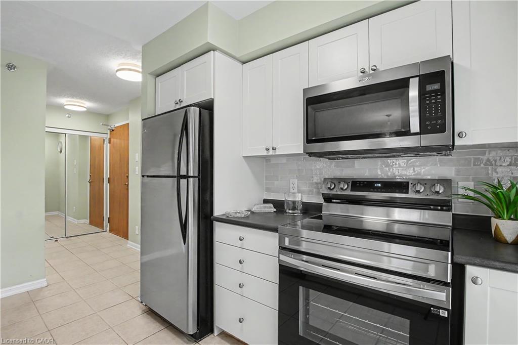 308-3070 Rotary Way Property Photo 11