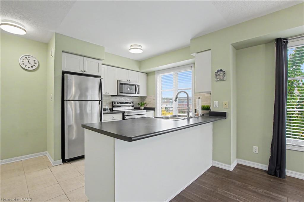 308-3070 Rotary Way Property Photo 13