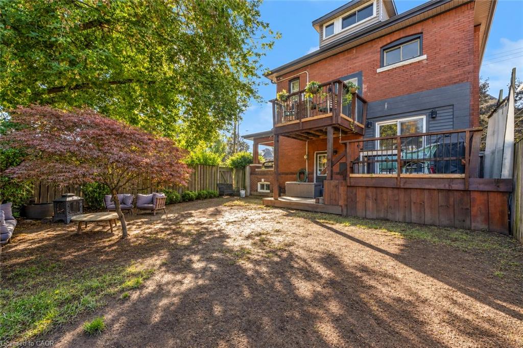 443 Maple Avenue Property Photo 14