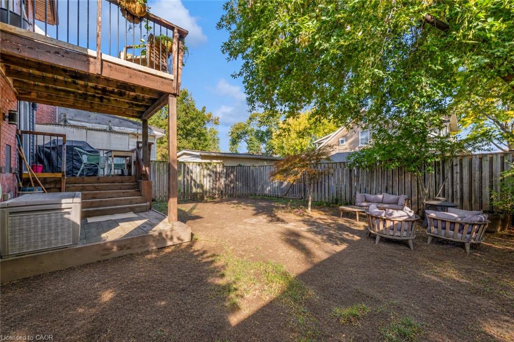 443 Maple Avenue Property Photo 16