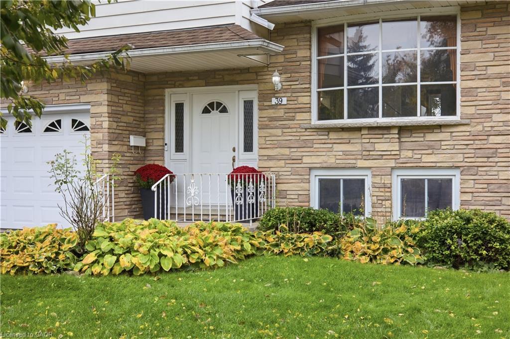 39 Sebas Court Property Photo 2