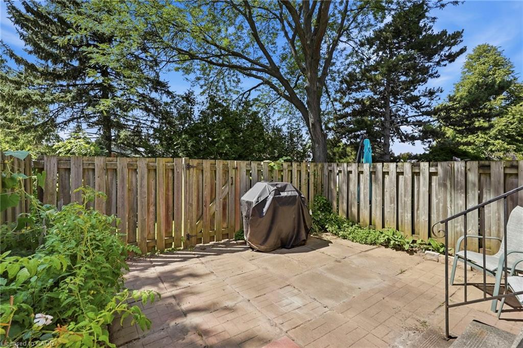 16-1420 Garth Street Property Photo 31