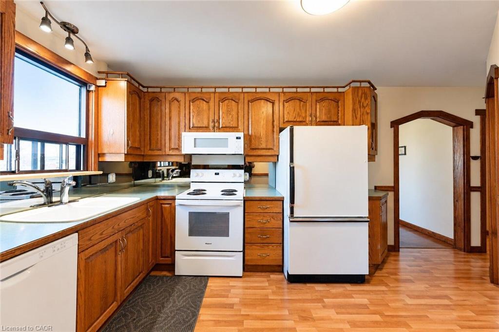 28 Shadyside Avenue Property Photo 10