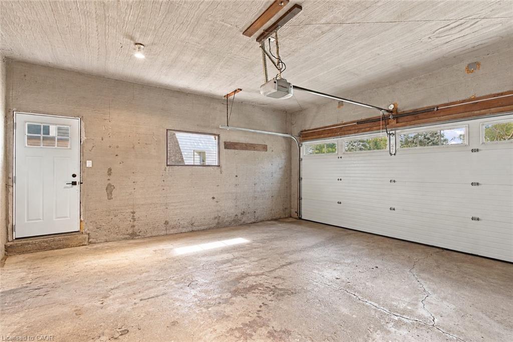 7 Colonel Butler Crescent Property Photo 37