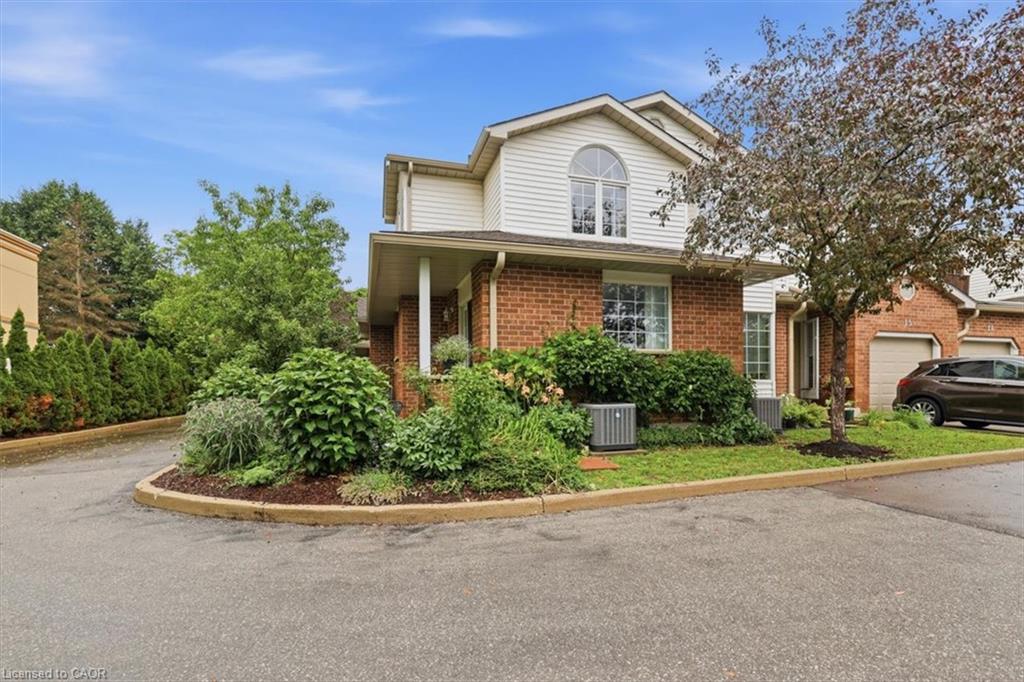 16-229 Baker Street Property Photo 2