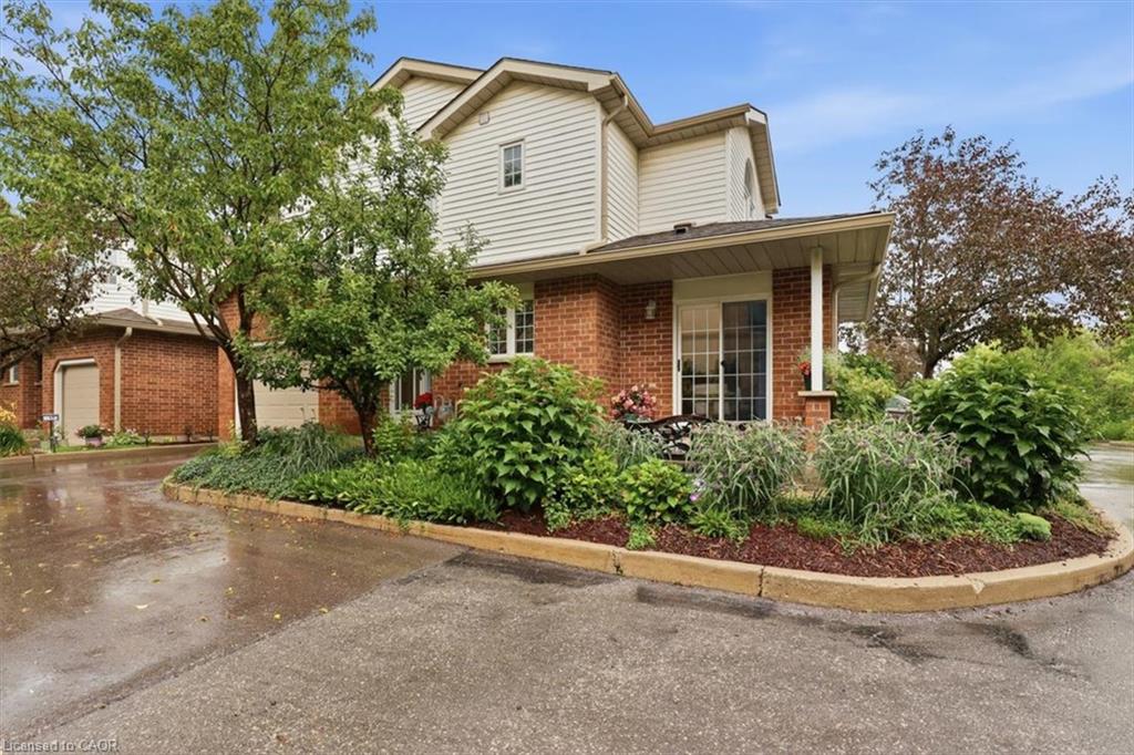 16-229 Baker Street Property Photo 3