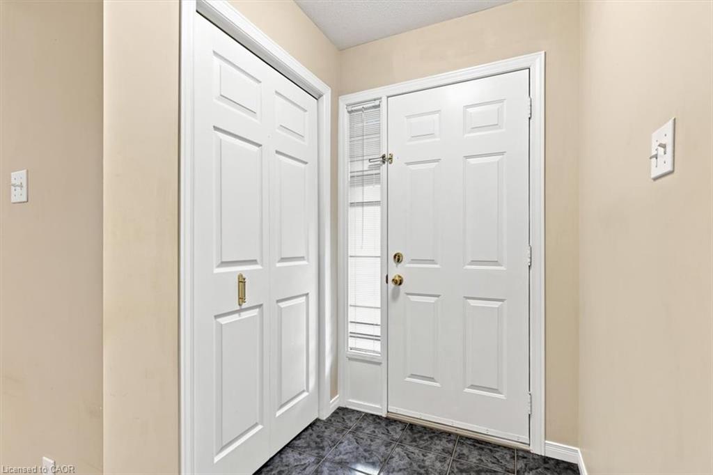 16-229 Baker Street Property Photo 7