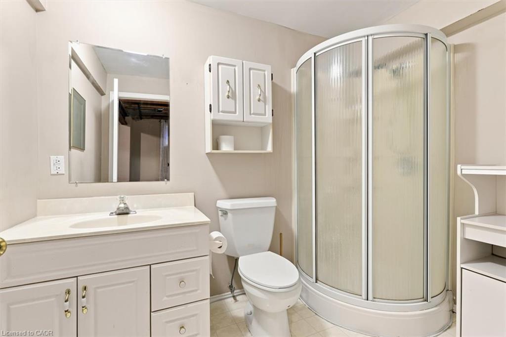 16-229 Baker Street Property Photo 25
