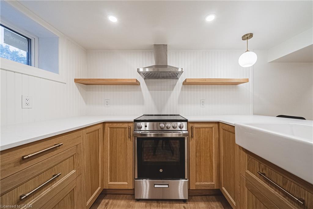 113 Erin Avenue Property Photo 3