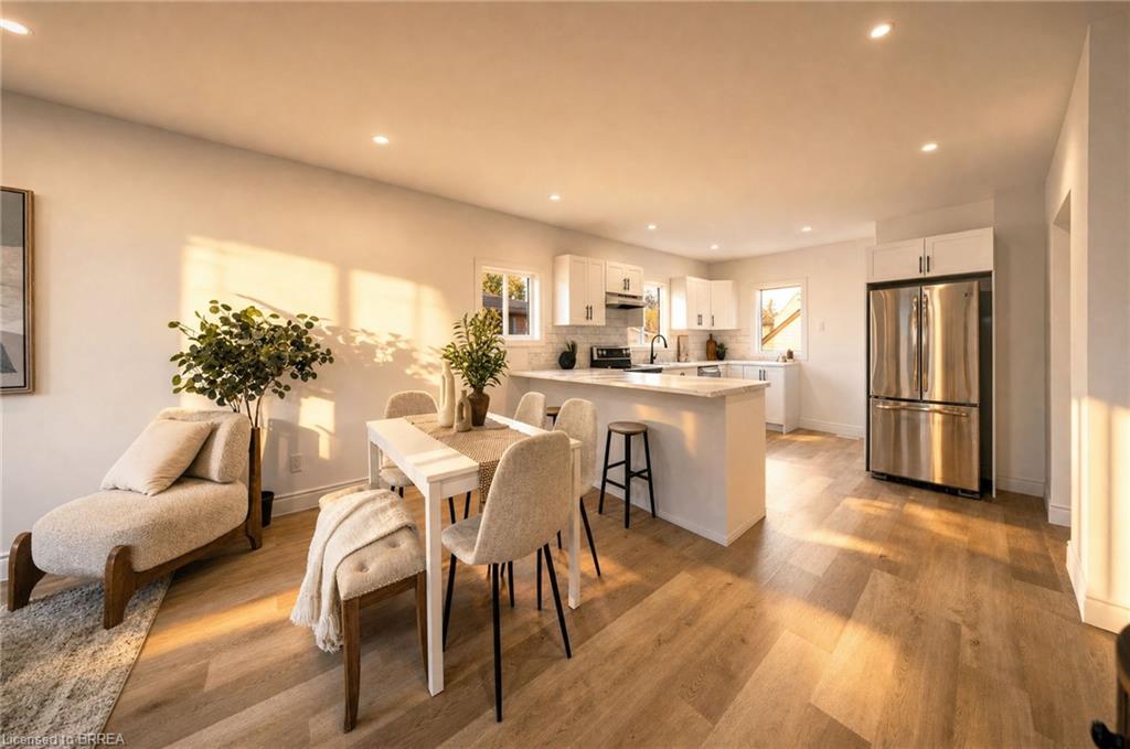 24 Park Road N Property Photo 8