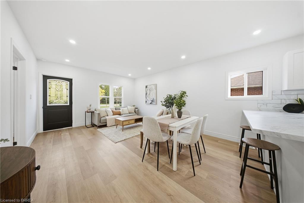 24 Park Road N Property Photo 13