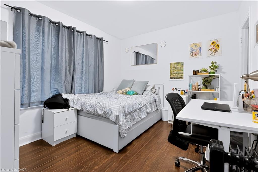 23 Forsyth Avenue S Property Photo 11